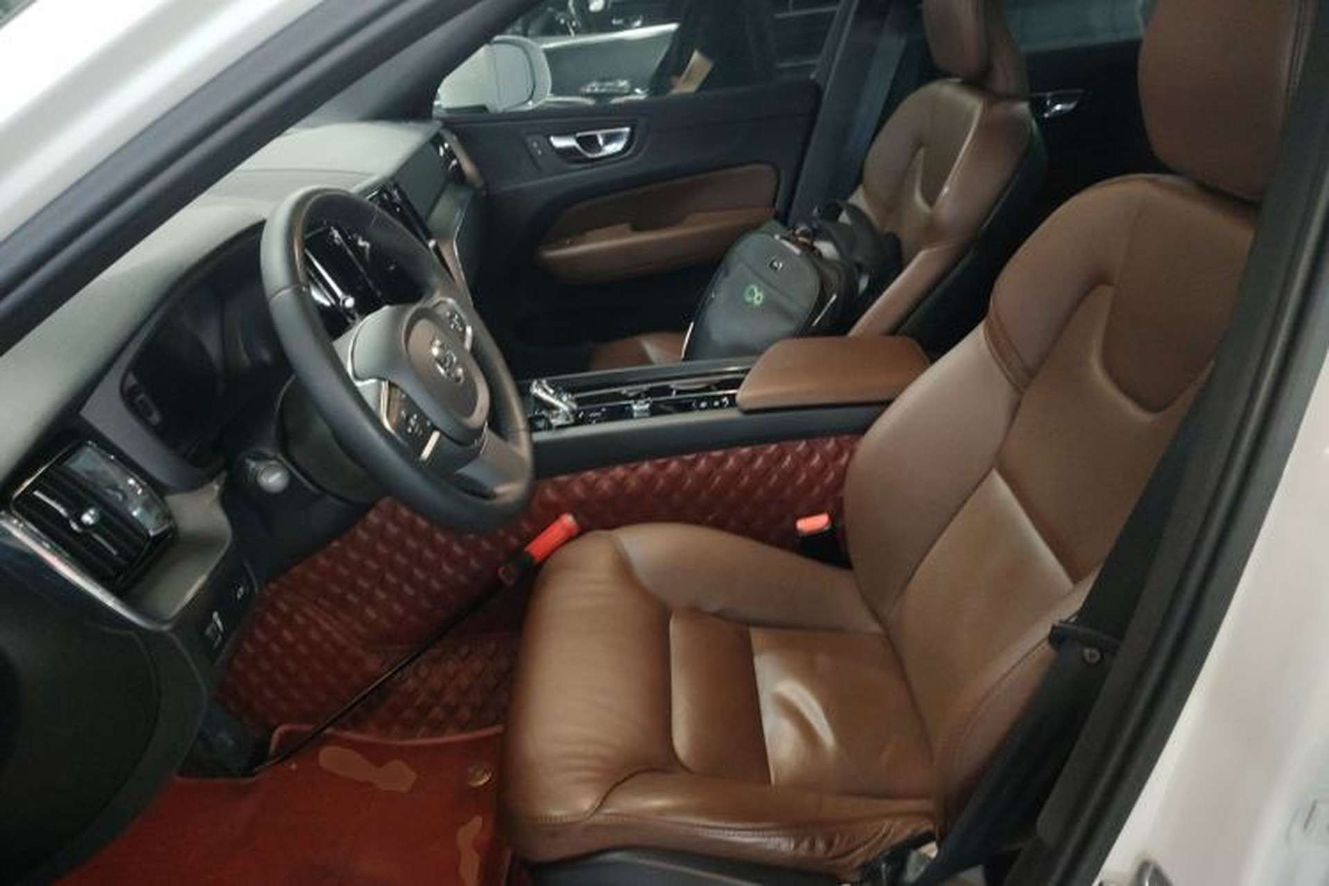 Used Volvo XC60 2022 B5 4x4 Zhiyi Luxury Edition Left Front Seat