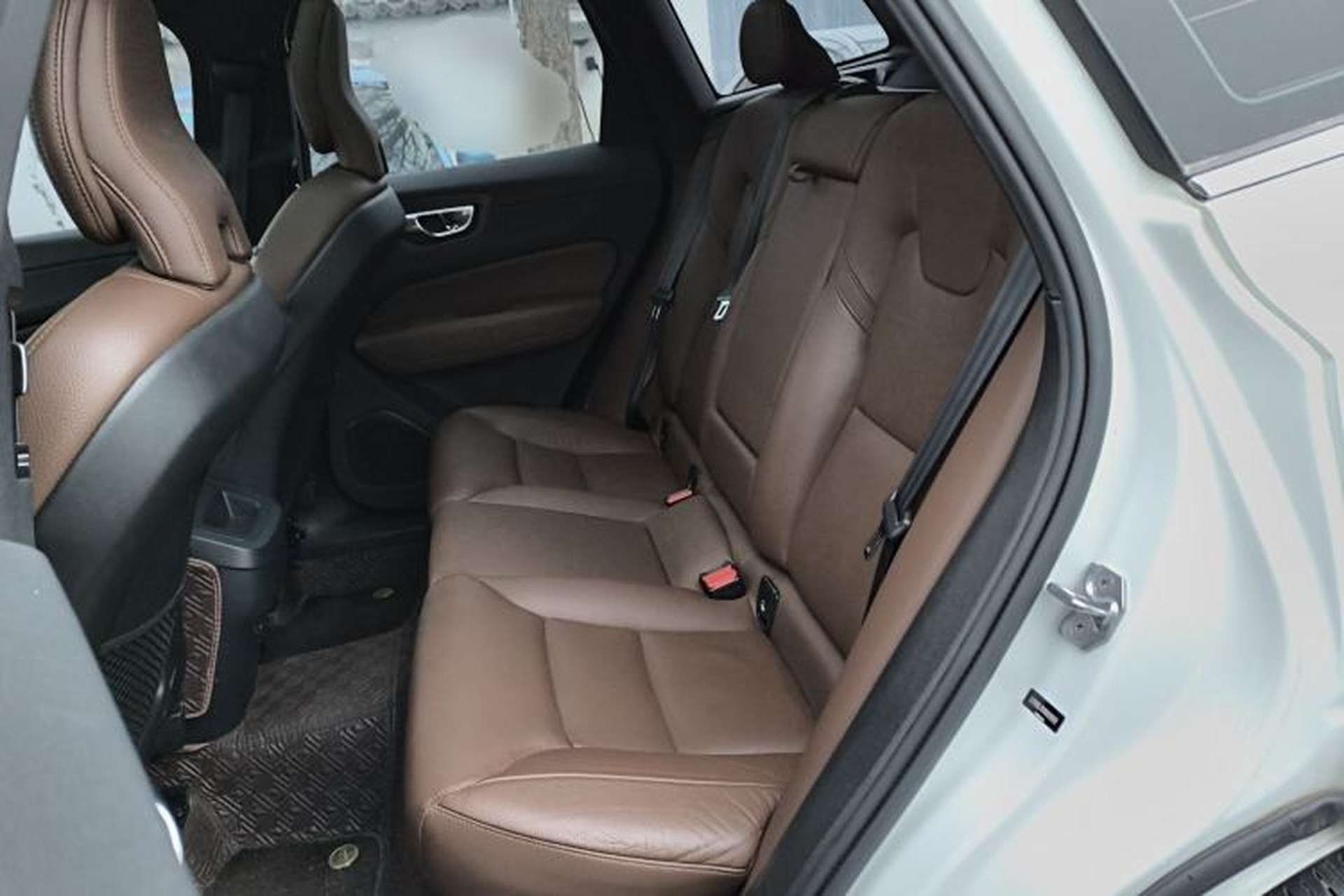 Used Volvo XC60 2022 B5 4x4 Zhiyi Luxury Edition Left Rear Seat