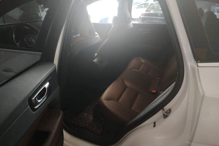 Used Volvo XC60 2022 B5 4x4 Zhiyi Luxury Edition Left Rear Seat