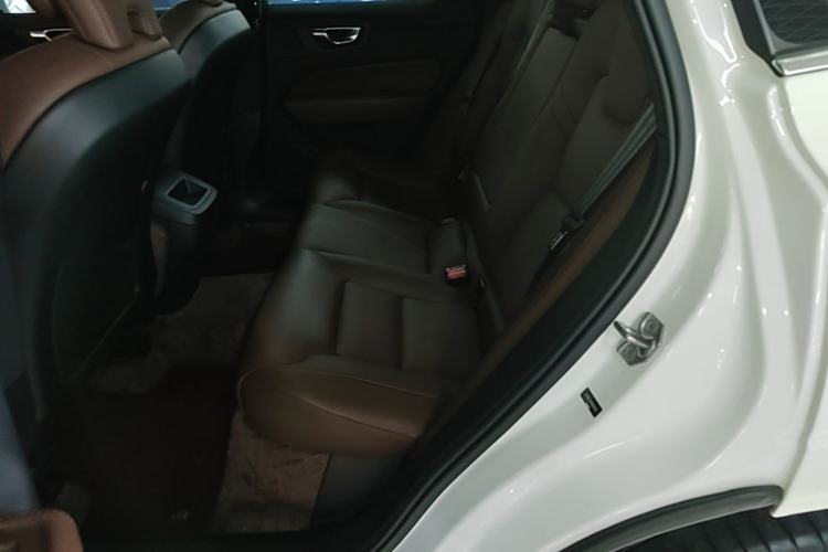 Used Volvo XC60 2022 B5 4x4 Smart Luxury Edition Left Rear Seat