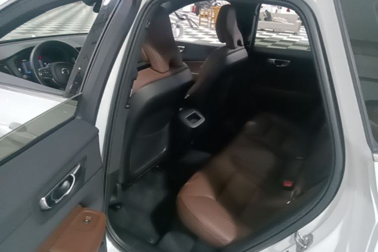 Used Volvo XC60 2022 B5 4x4 Zhiyi Luxury Edition Left Rear Seat