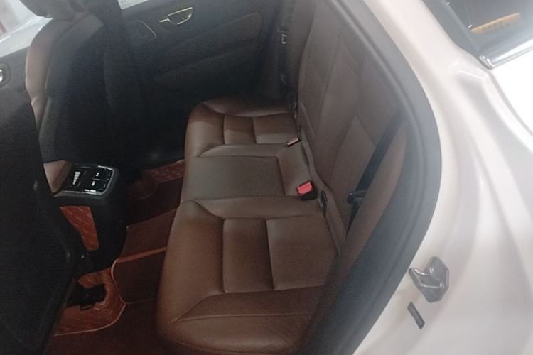 Used Volvo XC60 2022 B5 4x4 Zhiyi Luxury Edition Left Rear Seat