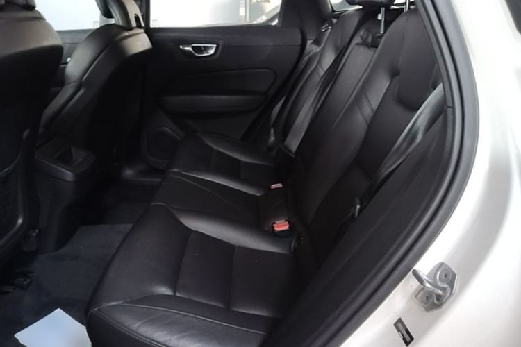 Used Volvo XC60 2022 B5 4x4 Zhiyi Luxury Edition Left Rear Seat
