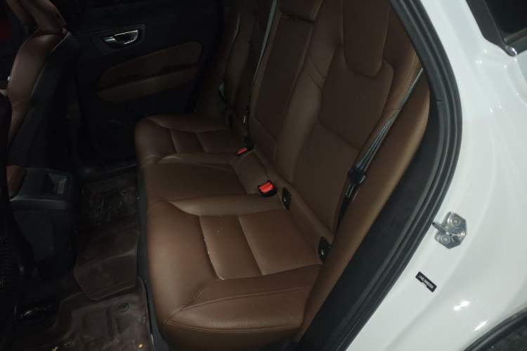 Used Volvo XC60 2022 B5 4x4 Zhiyi Luxury Edition Left Rear Seat