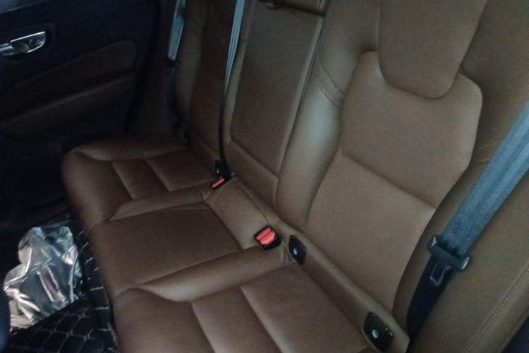 Used Volvo XC60 2022 B5 4x4 Smart Luxury Edition Left Rear Seat