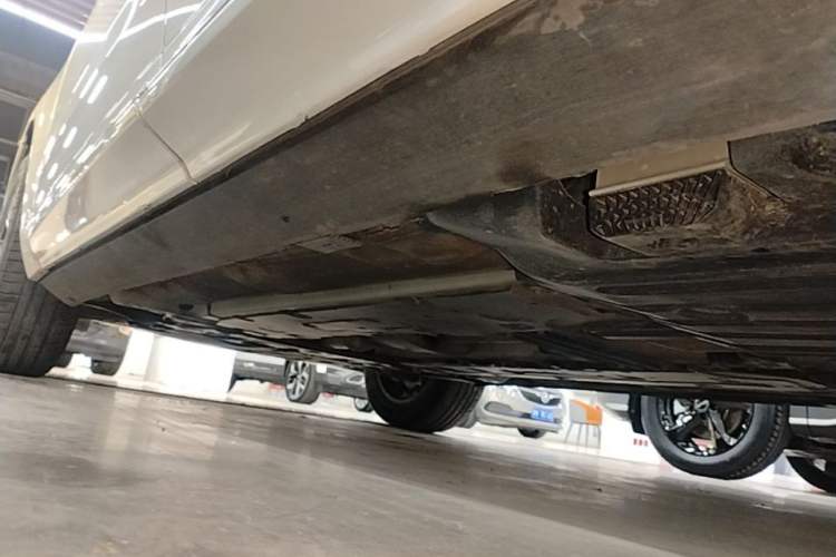 Used Volvo XC60 2022 B5 4x4 Zhiyi Luxury Edition Left Side Sill