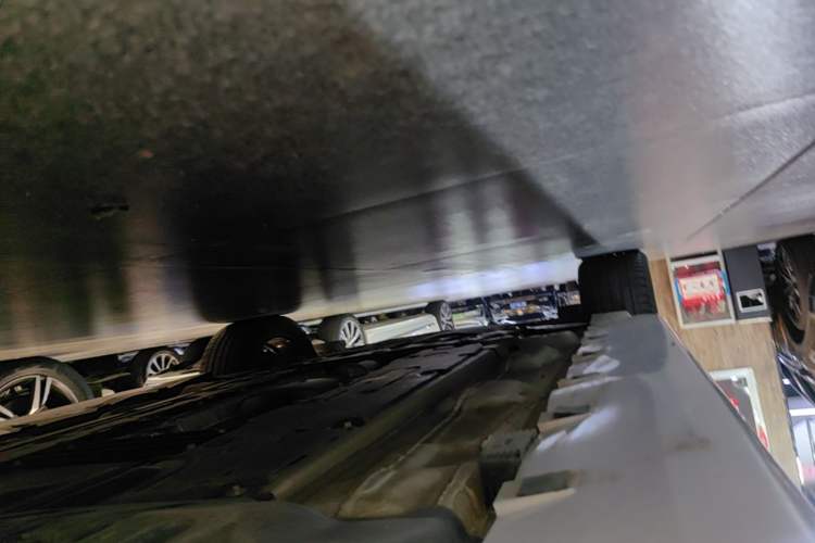 Used Volvo XC60 2022 B5 4x4 Smart Luxury Edition Left Side Sill