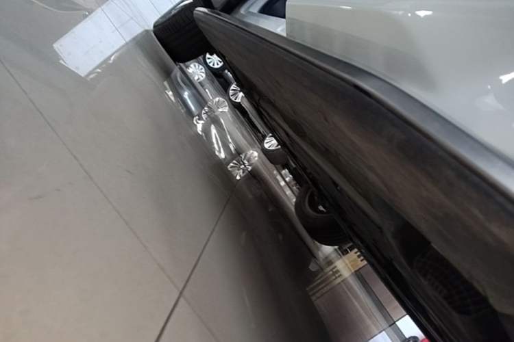 Used Volvo XC60 2022 B5 4x4 Zhiyi Luxury Edition Left Side Sill