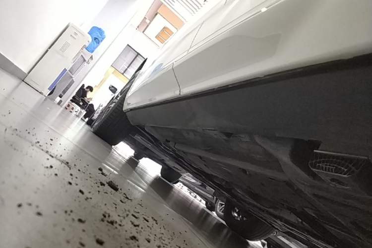 Used Volvo XC60 2022 B5 4x4 Smart Luxury Edition Left Side Sill