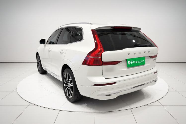 Used Volvo XC60 2022 B5 4x4 Smart Luxury Edition Rear Left 45 Deg