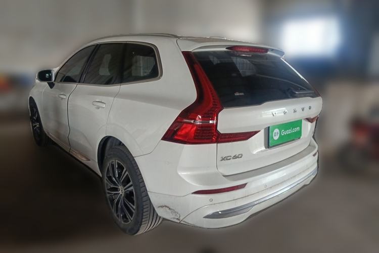 Used Volvo XC60 2022 B5 4x4 Smart Luxury Edition Rear Left 45 Deg
