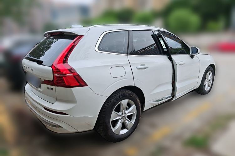 Used Volvo XC60 2022 B5 4x4 Zhiyi Luxury Edition Rear Right 45 Deg