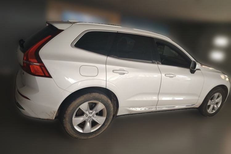 Used Volvo XC60 2022 B5 4x4 Zhiyi Luxury Edition Rear Right 45 Deg