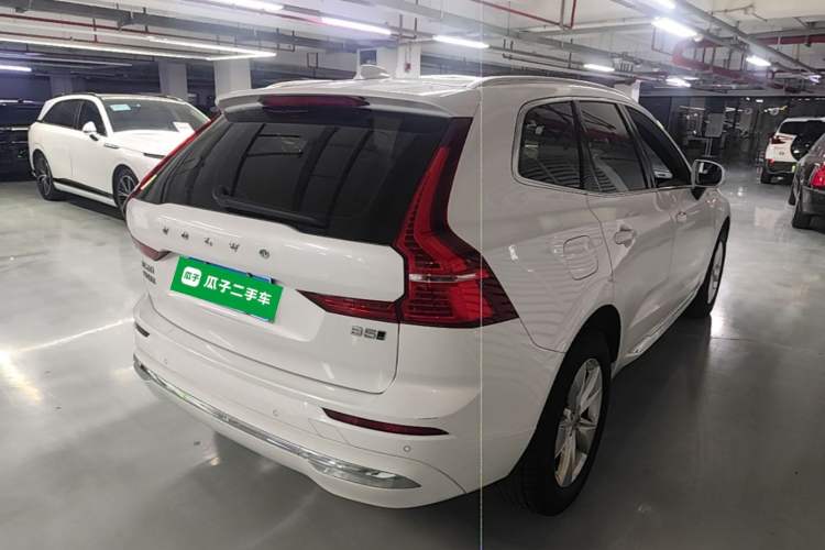 Used Volvo XC60 2022 B5 4x4 Zhiyi Luxury Edition Rear Right 45 Deg