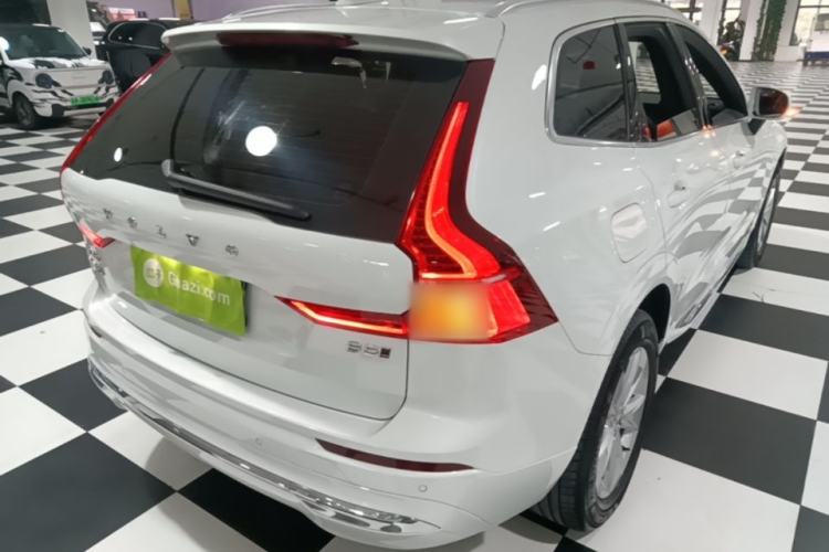 Used Volvo XC60 2022 B5 4x4 Zhiyi Luxury Edition Rear Right 45 Deg