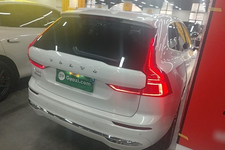 Used Volvo XC60 2022 B5 4x4 Zhiyi Luxury Edition Rear Right 45 Deg