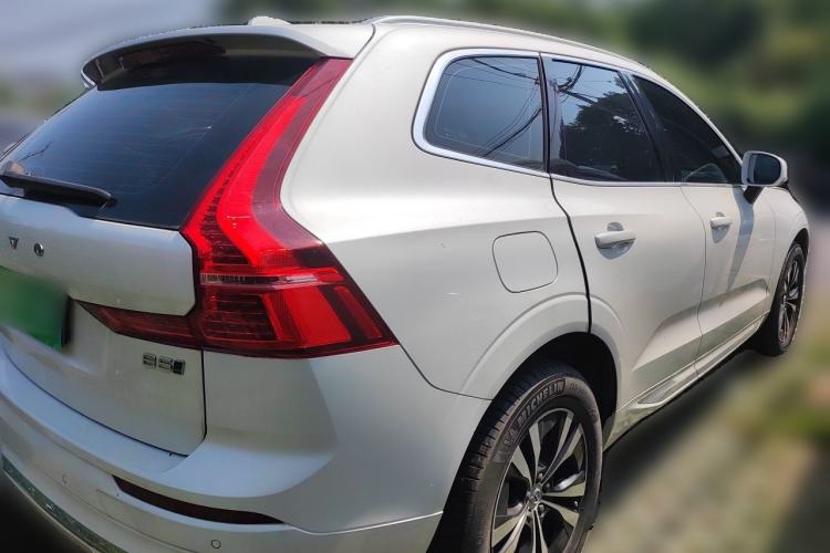Used Volvo XC60 2022 B5 4x4 Zhiyi Luxury Edition Rear Right 45 Deg
