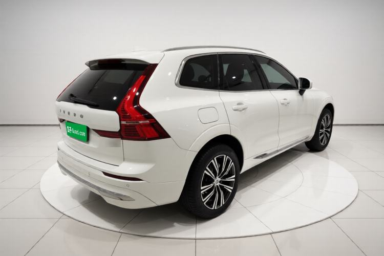 Used Volvo XC60 2022 B5 4x4 Smart Luxury Edition Rear Right 45 Deg