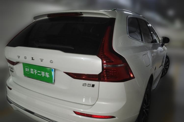 Used Volvo XC60 2022 B5 4x4 Smart Luxury Edition Rear Right 45 Deg