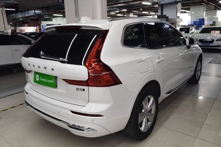 Used Volvo XC60 2022 B5 4x4 Zhiyi Luxury Edition Rear Right 45 Deg