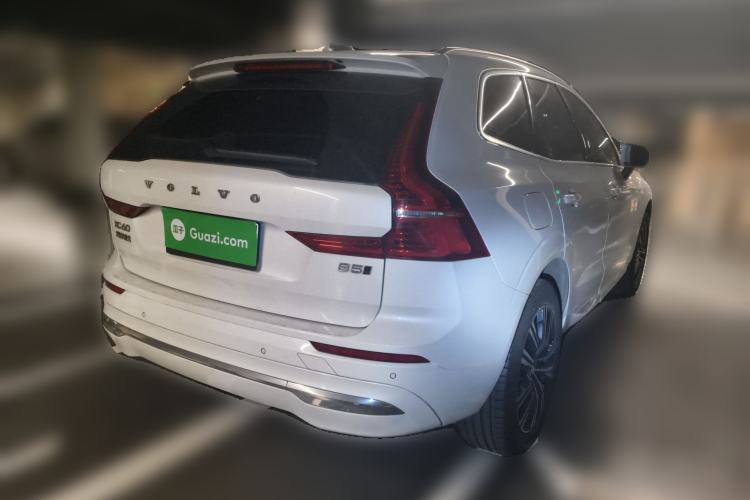 Used Volvo XC60 2022 B5 4x4 Smart Luxury Edition Rear Right 45 Deg