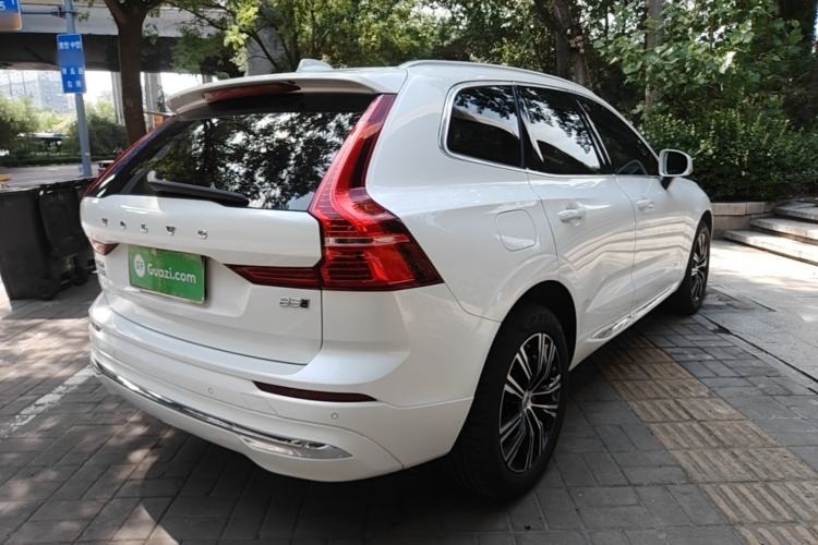 Used Volvo XC60 2022 B5 4x4 Smart Luxury Edition Rear Right 45 Deg