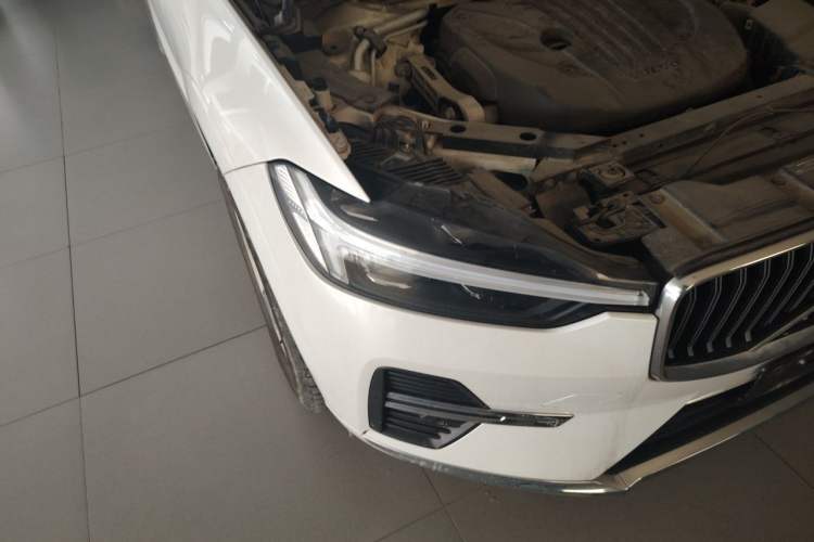 Used Volvo XC60 2022 B5 4x4 Zhiyi Luxury Edition Right Front Headlight