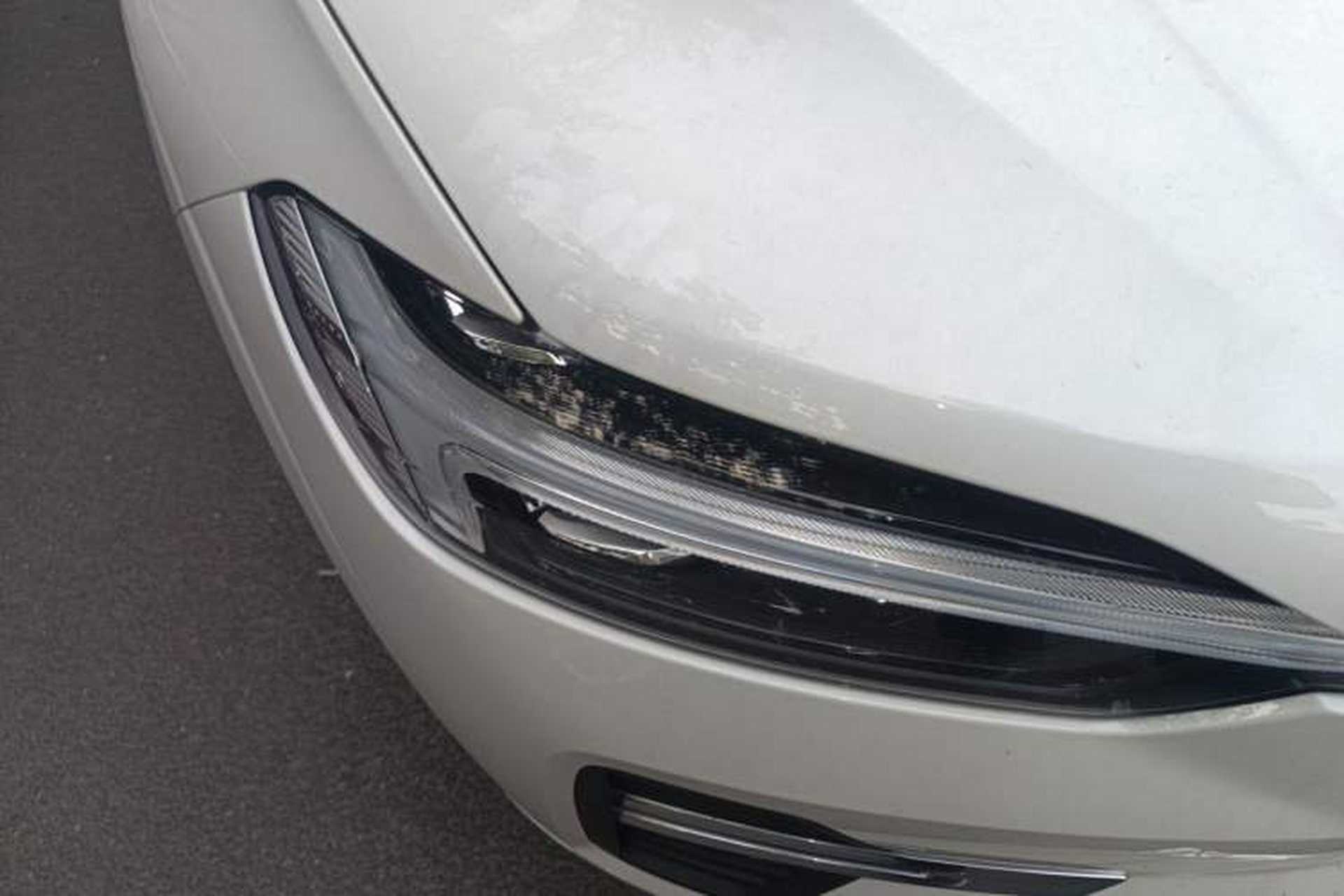 Used Volvo XC60 2022 B5 4x4 Zhiyi Luxury Edition Right Front Headlight