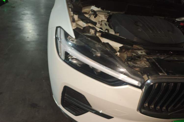 Used Volvo XC60 2022 B5 4x4 Zhiyi Luxury Edition Right Front Headlight