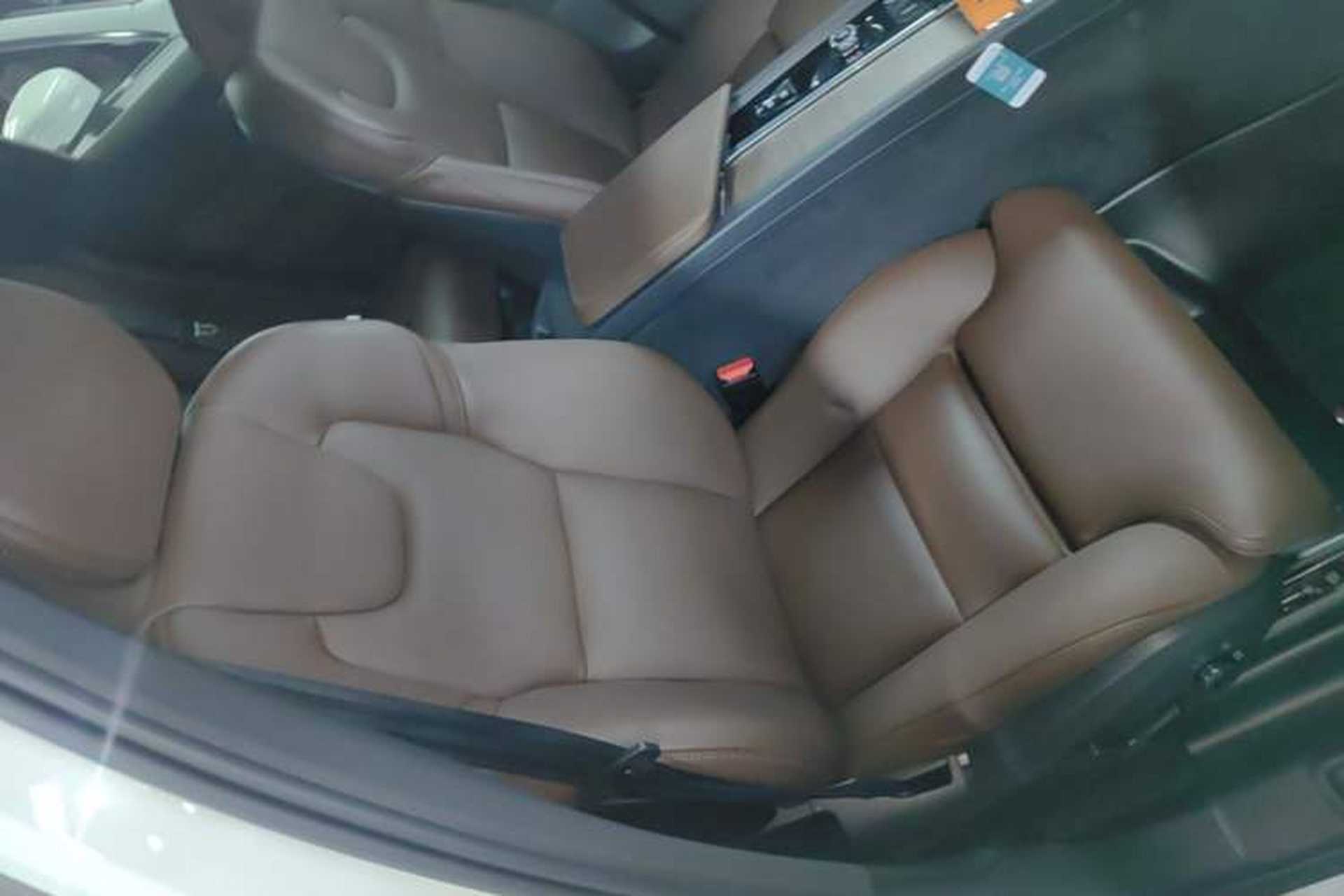Used Volvo XC60 2022 B5 4x4 Smart Luxury Edition Right Front Seat