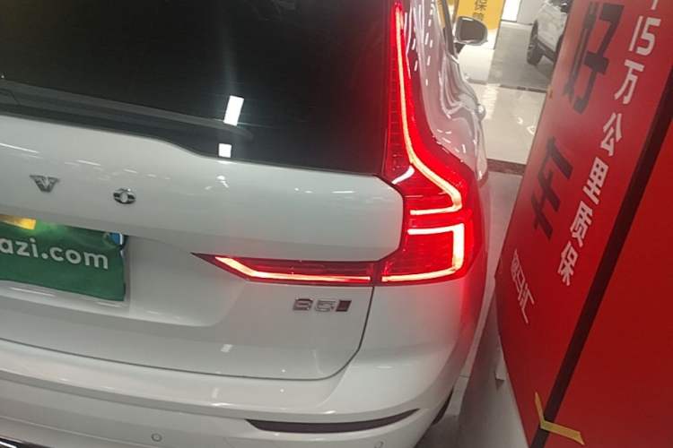 Used Volvo XC60 2022 B5 4x4 Zhiyi Luxury Edition Right Rear Taillight