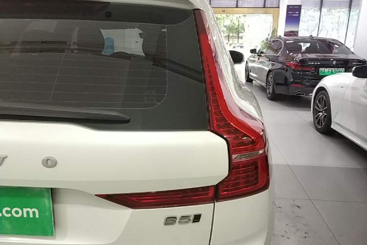 Used Volvo XC60 2022 B5 4x4 Smart Luxury Edition Right Rear Taillight
