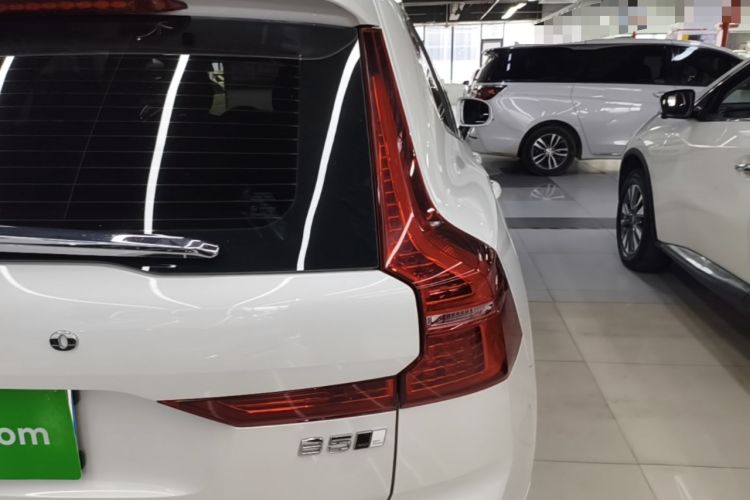Used Volvo XC60 2022 B5 4x4 Zhiyi Luxury Edition Right Rear Taillight