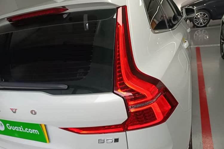 Used Volvo XC60 2022 B5 4x4 Smart Luxury Edition Right Rear Taillight