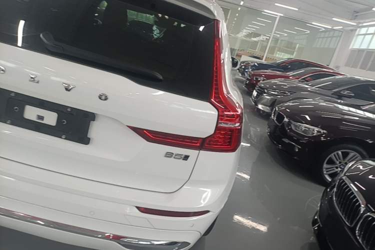 Used Volvo XC60 2022 B5 4x4 Smart Luxury Edition Right Rear Taillight