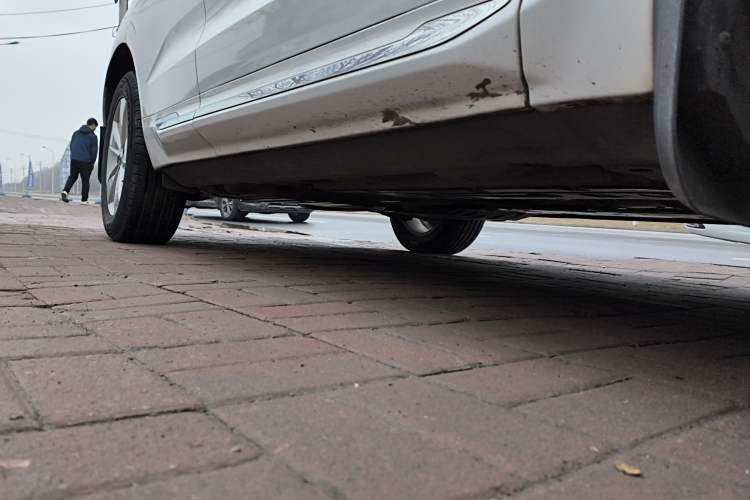 Used Volvo XC60 2022 B5 4x4 Zhiyi Luxury Edition Right Side Sill