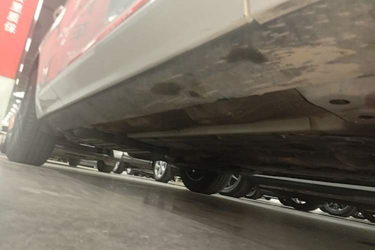 Used Volvo XC60 2022 B5 4x4 Zhiyi Luxury Edition Right Side Sill