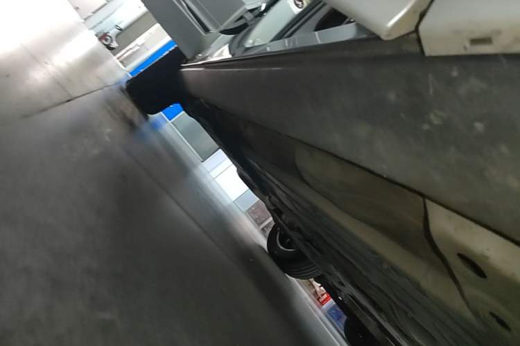 Used Volvo XC60 2022 B5 4x4 Zhiyi Luxury Edition Right Side Sill