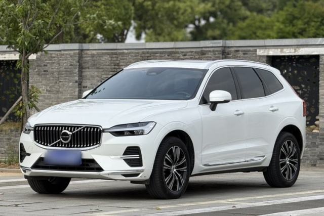Used Volvo XC60 2022 B5 4x4 Smart Luxury Edition