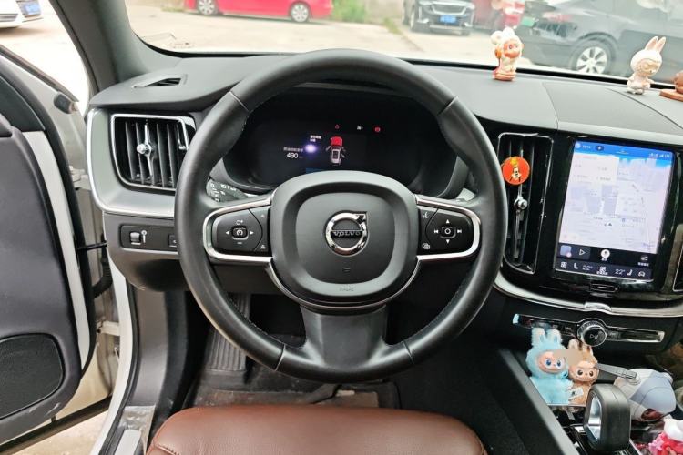 Used Volvo XC60 2022 B5 4x4 Zhiyi Luxury Edition Steering Wheel