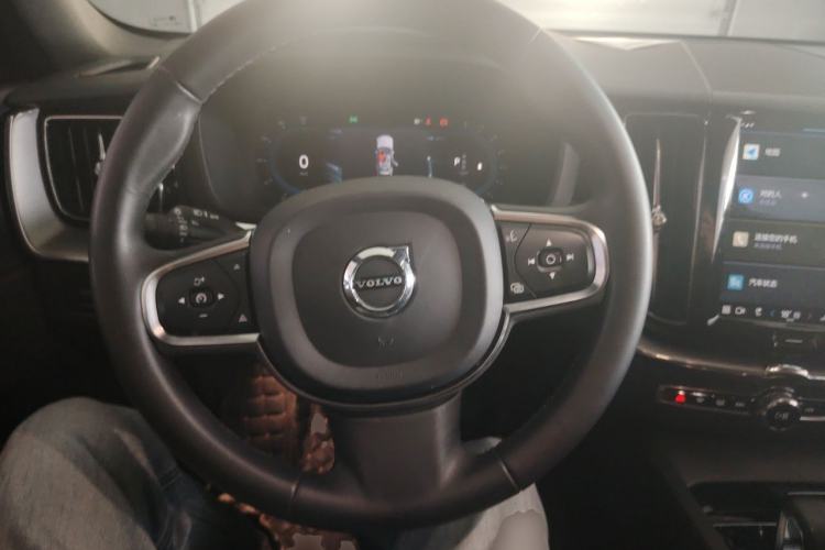 Used Volvo XC60 2022 B5 4x4 Zhiyi Luxury Edition Steering Wheel
