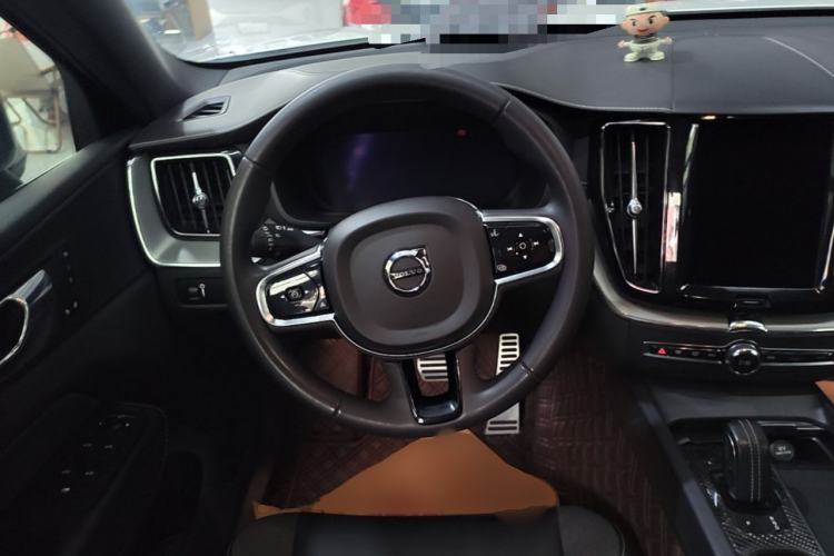 Used Volvo XC60 2022 B5 4x4 Smart & Advanced Sport Edition Steering Wheel