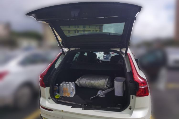 Used Volvo XC60 2022 B5 4x4 Smart Luxury Edition Trunk