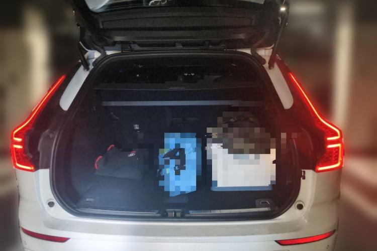Used Volvo XC60 2022 B5 4x4 Smart Luxury Edition Trunk