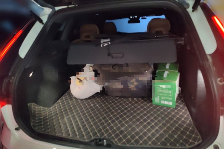 Used Volvo XC60 2022 B5 4x4 Zhiyi Luxury Edition Trunk