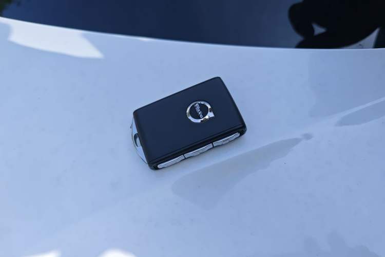 Used Volvo XC60 2022 B5 4x4 Smart Luxury Edition Vehicle Key