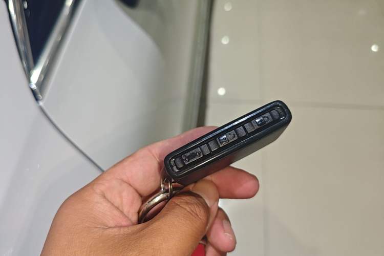 Used Volvo XC60 2022 B5 4x4 Zhiyi Luxury Edition Vehicle Key