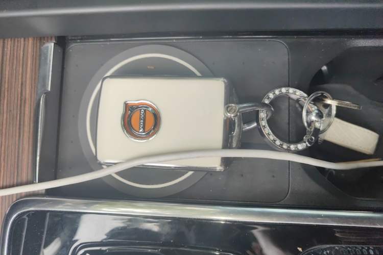Used Volvo XC60 2022 B5 4x4 Smart Luxury Edition Vehicle Key