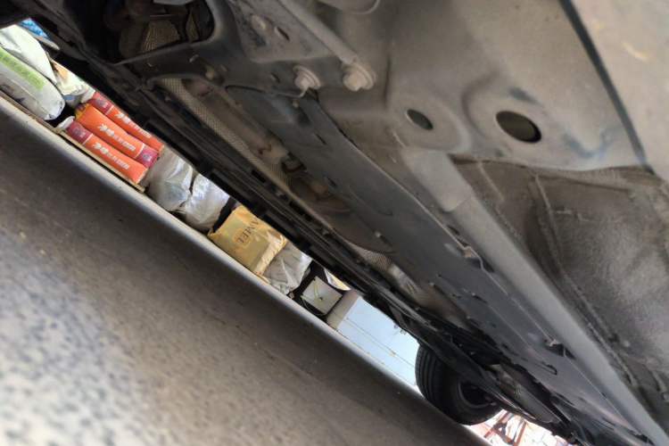 Used Volvo XC60 2023 B5 4x4 Smart Luxury Edition Chassis Front Left