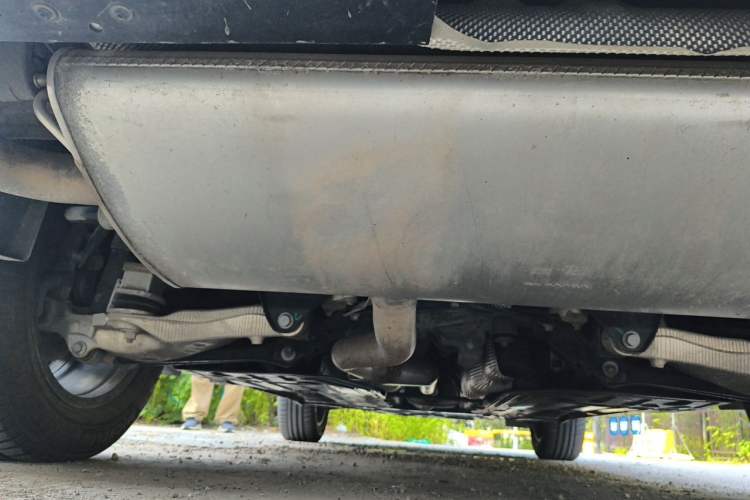 Used Volvo XC60 2023 B5 4x4 Smart Luxury Edition Chassis Rear